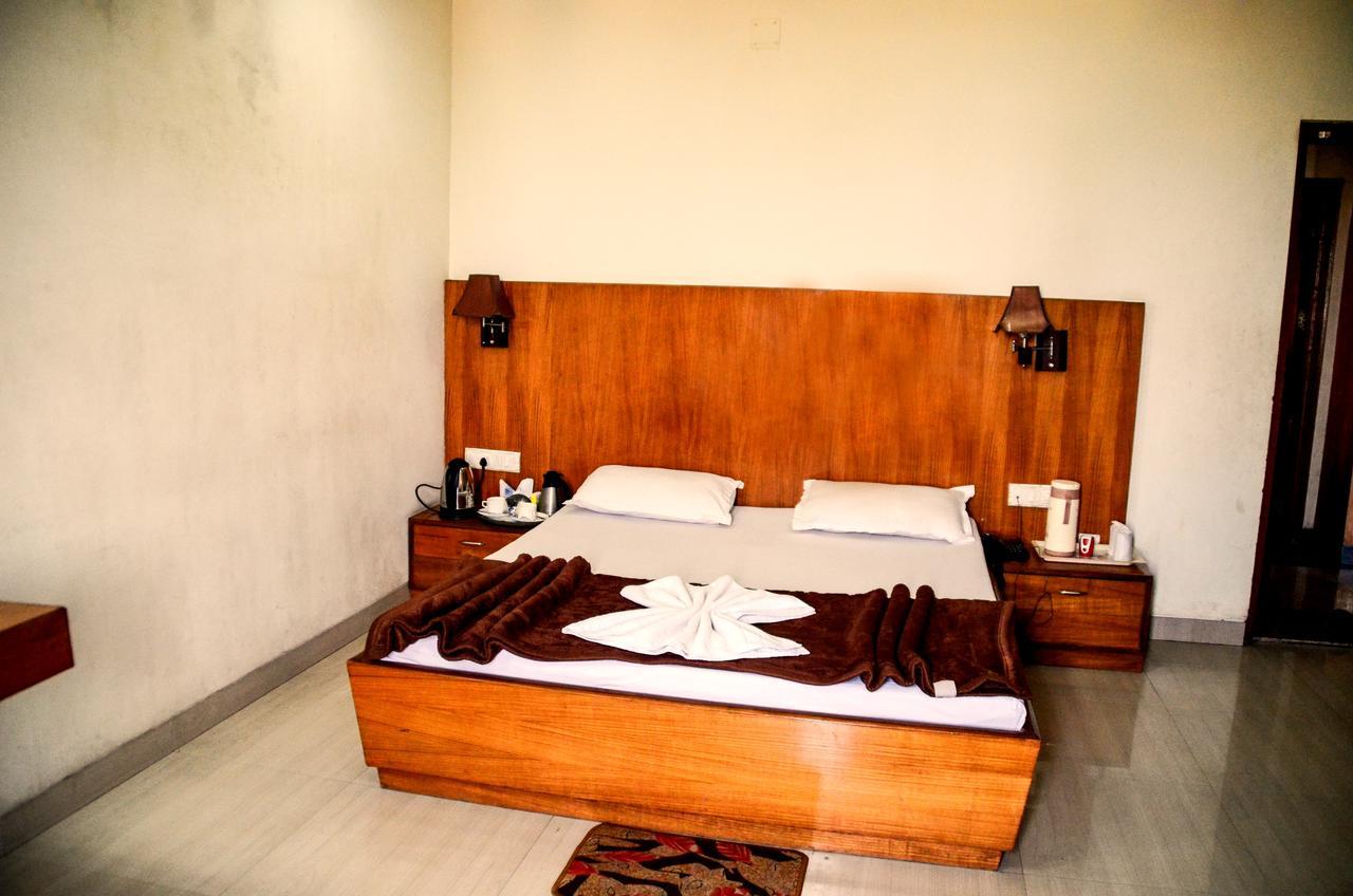 Hotel Aryan Jharsuguda Екстериор снимка